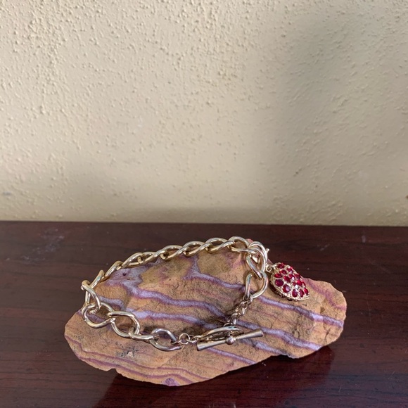 3/$13 Monet gold heart chain bracelet - Picture 3 of 3